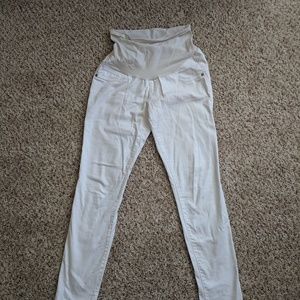 White maternity pants / jeans